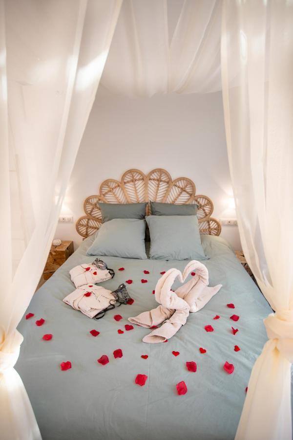Lovina Chambre De Charme Avec Jaccuzi Velaux Exteriör bild