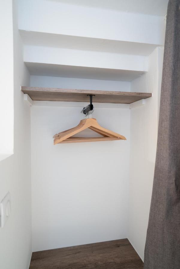Lovina Chambre De Charme Avec Jaccuzi Velaux Exteriör bild